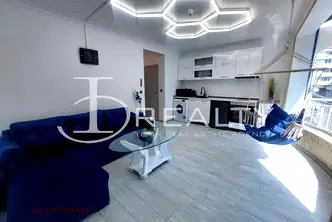 Двустаен апартамент в Бургас, Несебър