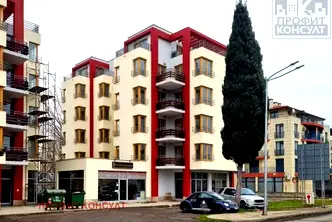 Тристаен апартамент в Бургас, Несебър