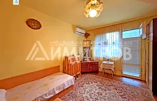 Едностаен апартамент в Шумен, Нови пазар