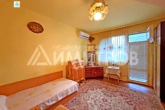 Едностаен апартамент в Шумен, Нови пазар