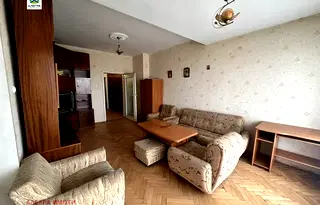 Тристаен апартамент в Пазарджик, Център