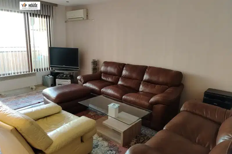 3-bedroom apartment in Pazardjik, Idealen Centyr