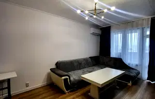 Тристаен апартамент в Пазарджик, Изток
