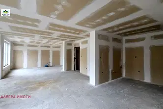 Тристаен апартамент в Пазарджик, Руски