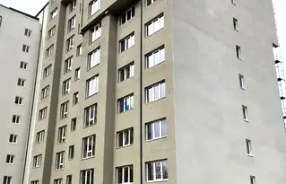 Тристаен апартамент в Перник, Център