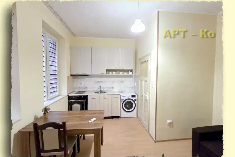 Двустаен апартамент в Перник, Център