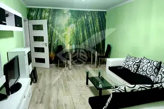 Двустаен апартамент в Перник, Изток