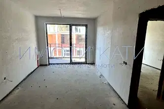 Двустаен апартамент в Перник, Изток