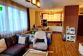 Двустаен апартамент в Перник, Изток