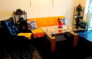 Тристаен апартамент в Перник, Изток