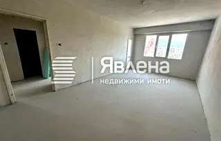 Тристаен апартамент в Перник, Изток