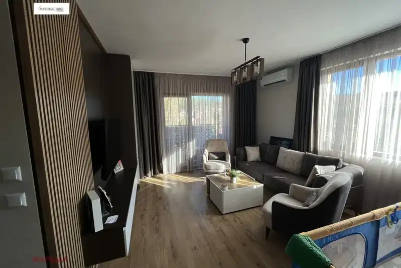 3-bedroom apartment in Pernik, Iztok
