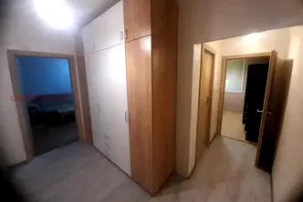 Двустаен апартамент в Перник, Изток