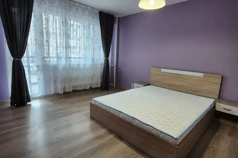 Двустаен апартамент в Перник, Изток