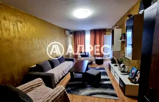 Тристаен апартамент в Перник, Тева