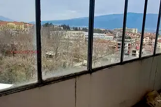 Тристаен апартамент в Благоевград, Петрич