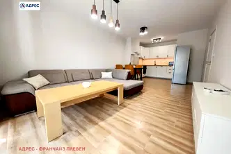 Тристаен апартамент в Плевен, Дружба 2