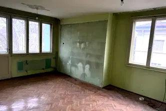Двустаен апартамент в Плевен, Идеален център