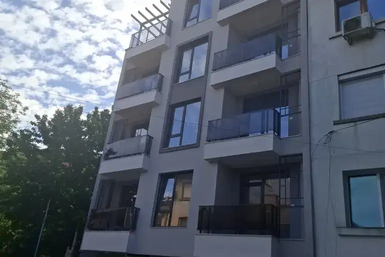3-bedroom apartment in Pleven, Idealen Centyr