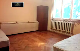 Тристаен апартамент в Плевен, Идеален център