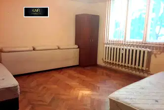 Тристаен апартамент в Плевен, Идеален център