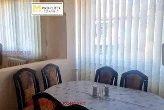 Тристаен апартамент в Плевен, Идеален център