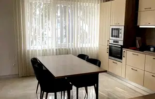 Тристаен апартамент в Плевен, Идеален център