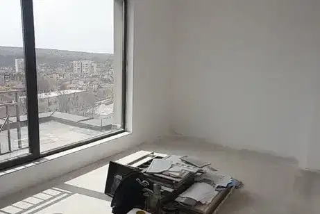 Тристаен апартамент в Плевен, Широк център