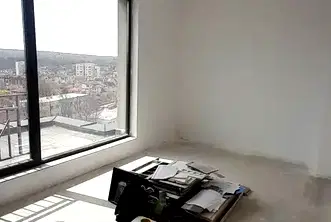Тристаен апартамент в Плевен, Широк център