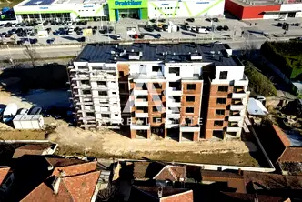 Тристаен апартамент в Плевен, Широк център