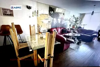 Тристаен апартамент в Плевен, Широк център