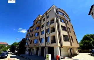 Тристаен апартамент в Плевен, Широк център