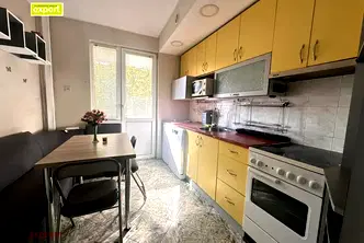 Тристаен апартамент в Плевен, Широк център