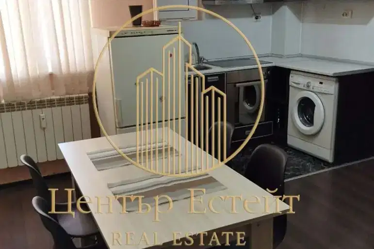 Двустаен апартамент в Плевен, Сторгозия