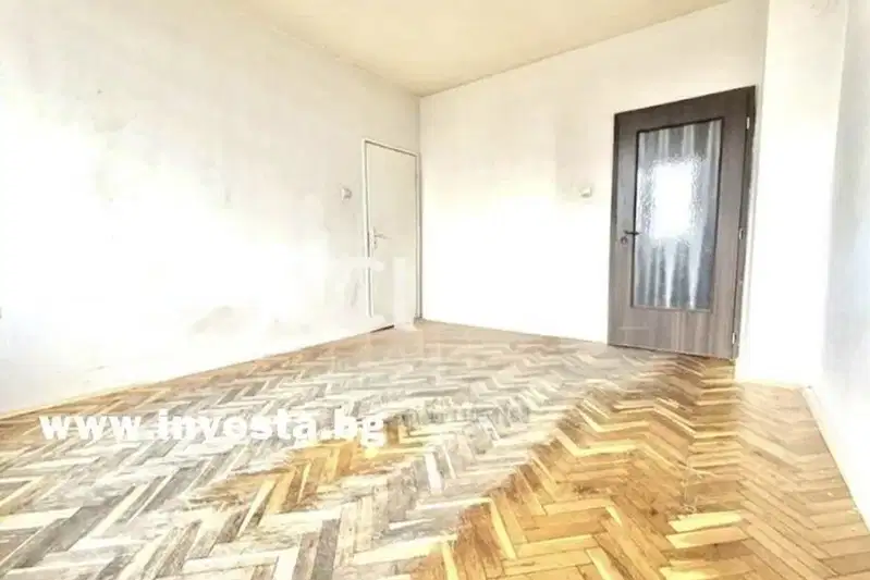 2-bedroom apartment in Plovdiv, Centyr