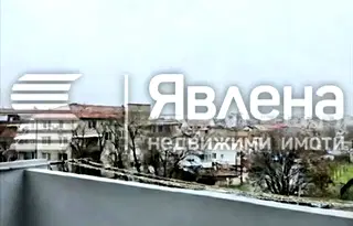 Двустаен апартамент с тераса в центъра на Пловдив