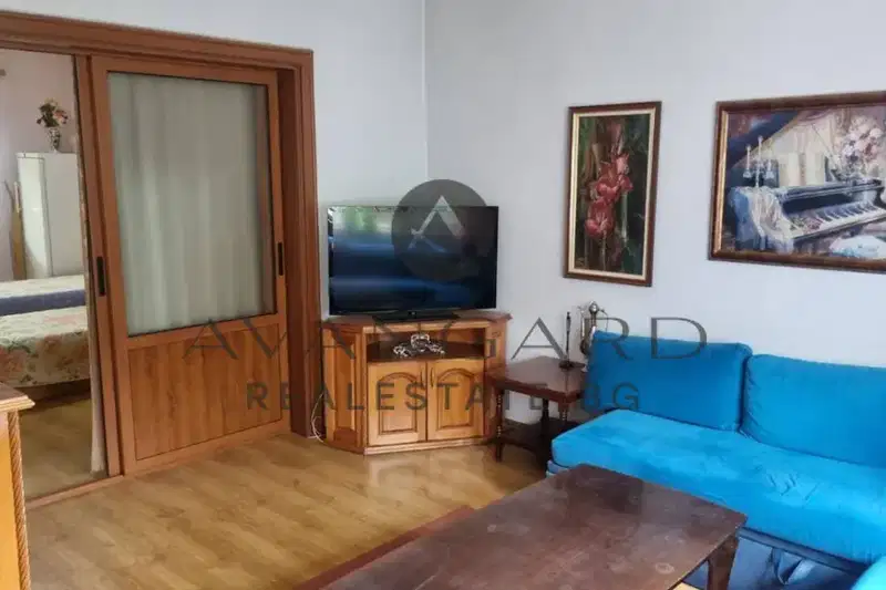 3-bedroom apartment in Plovdiv, Centyr