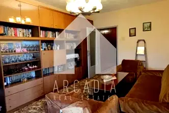 Четиристаен апартамент с две тераси в Център, Пловдив