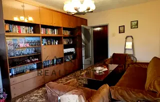 Просторен 3-стаен апартамент с две тераси в Център, Пловдив