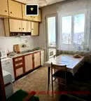 Тристаен апартамент в Център Пловдив с тераса на 9-ти етаж