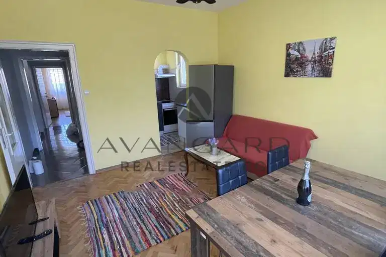 3-bedroom apartment in Plovdiv, Centyr