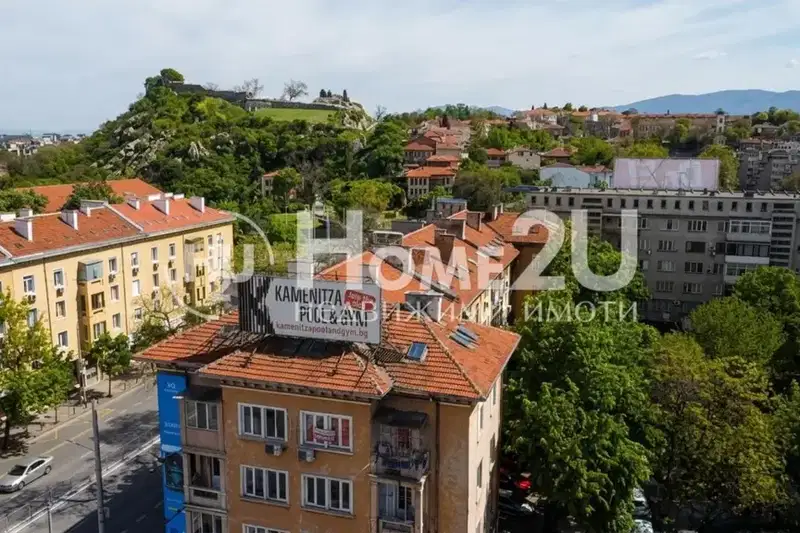 3-bedroom apartment in Plovdiv, Centyr
