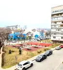 Тристаен апартамент в Център на Пловдив с две тераси