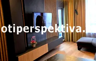 Тристаен апартамент в Център, Съдийски с тераса