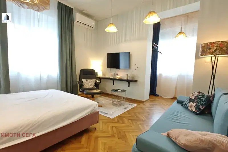 3-bedroom apartment in Plovdiv, Centyr