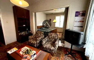 Тристаен апартамент с две тераси в Център, Пловдив