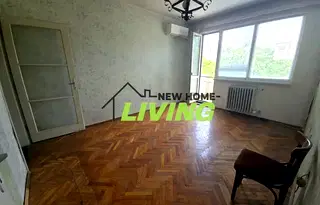 Тристаен апартамент с две тераси в Център, Пловдив