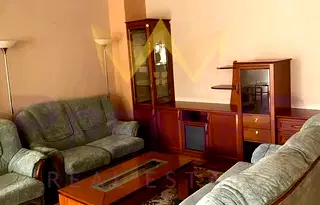 4-стаен апартамент в Център, Пловдив с тераса