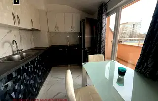 Просторен 3-стаен мезонет в Център, Пловдив с тераса