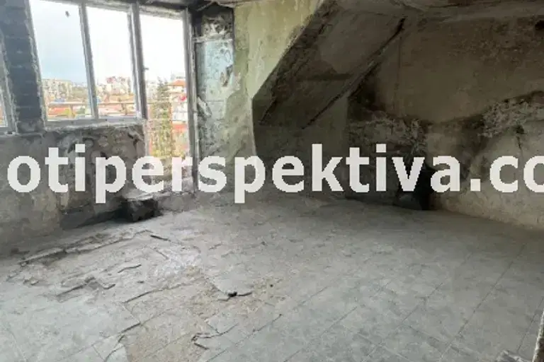 5-bedroom apartment in Plovdiv, Centyr